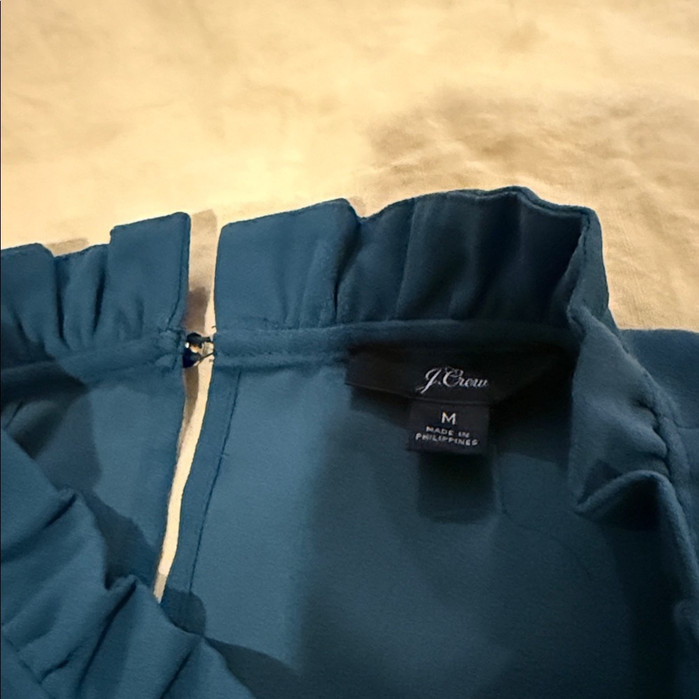 J.Crew Ruffle Neck Blouse Forest Green M Work Top Keyhole Elegant - Picture 7 of 9